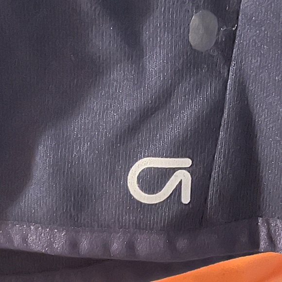 KIDS GAP FIT black zip up hoodie (unisex) SIZE XL (12) PERFECT CONDITION💥 - Picture 2 of 8